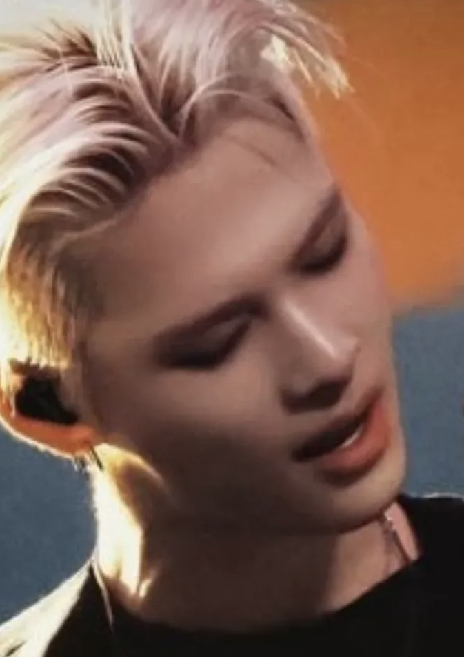 Momen yang diabadikan oleh penggemar NI-KI (ENHYPEN)