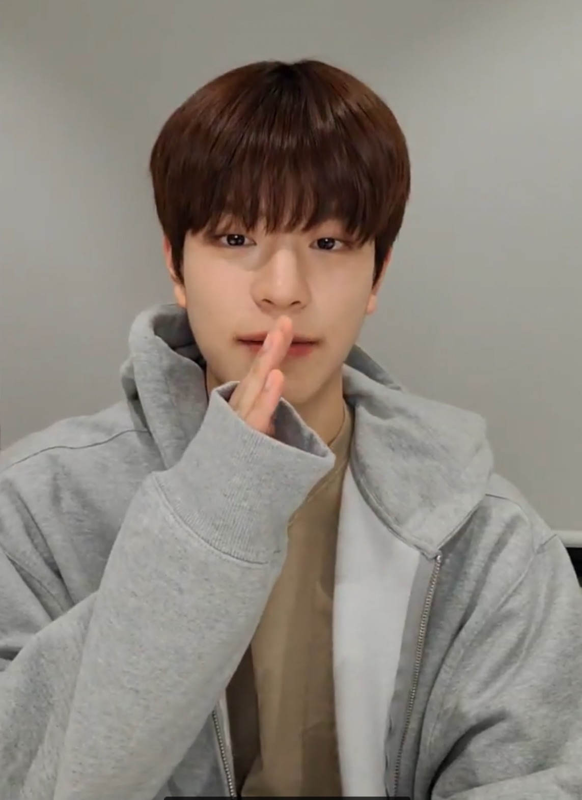 Foto terbaru Seungmin (Stray Kids)