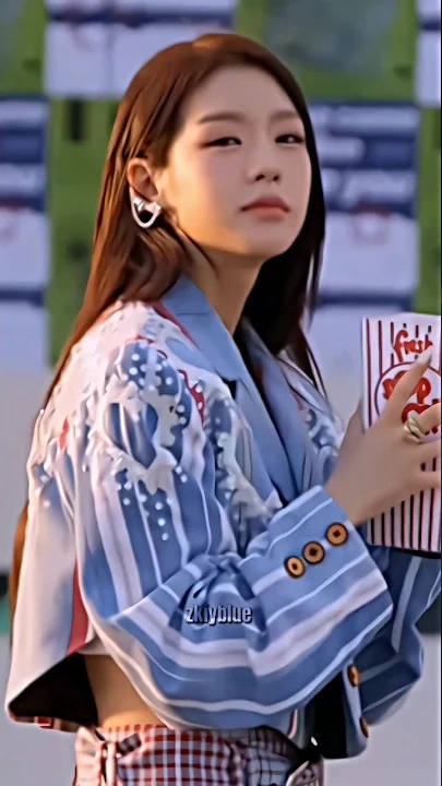 Today's most popular wallpaper in the Soodam community