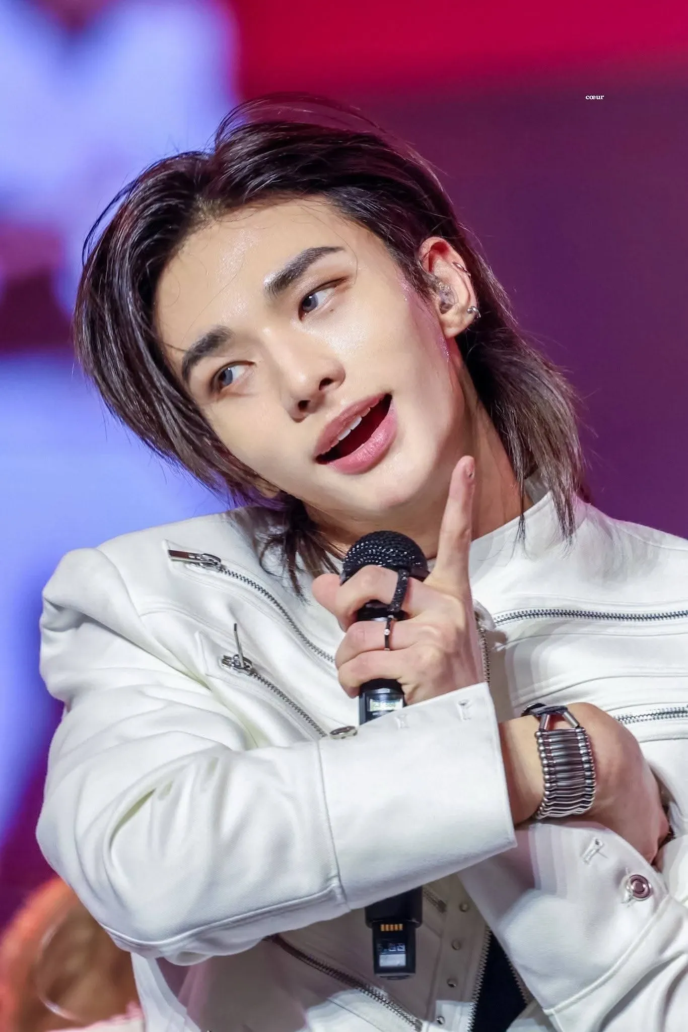 ヒョンジン (Stray Kids)の舞台裏ショット