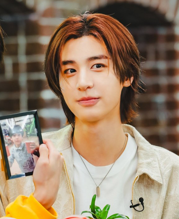 Latest photo of Leehan (BOYNEXTDOOR)