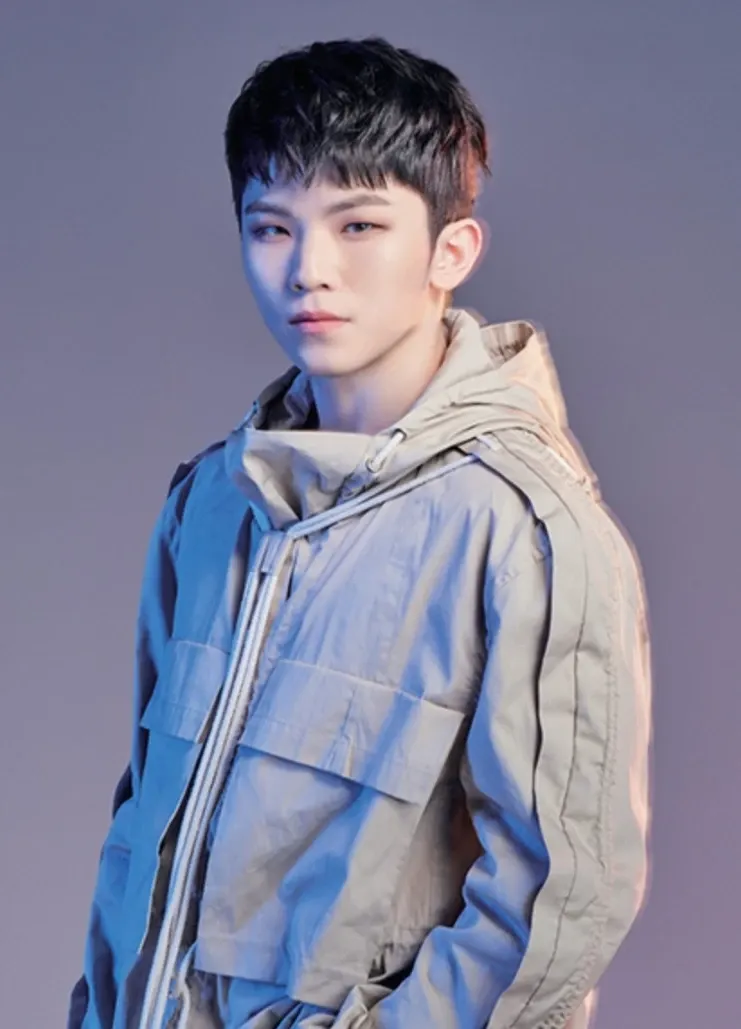 A moment captured by Woozi (SEVENTEEN)'s fan