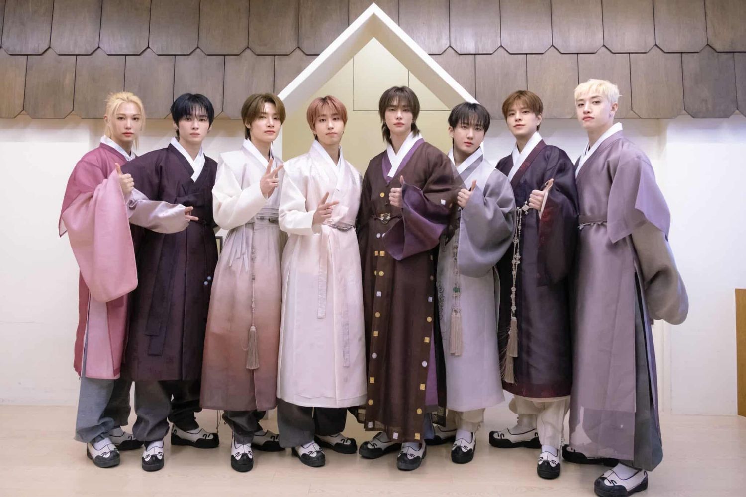 Behind-the-scenes cut of I.N (Stray Kids)