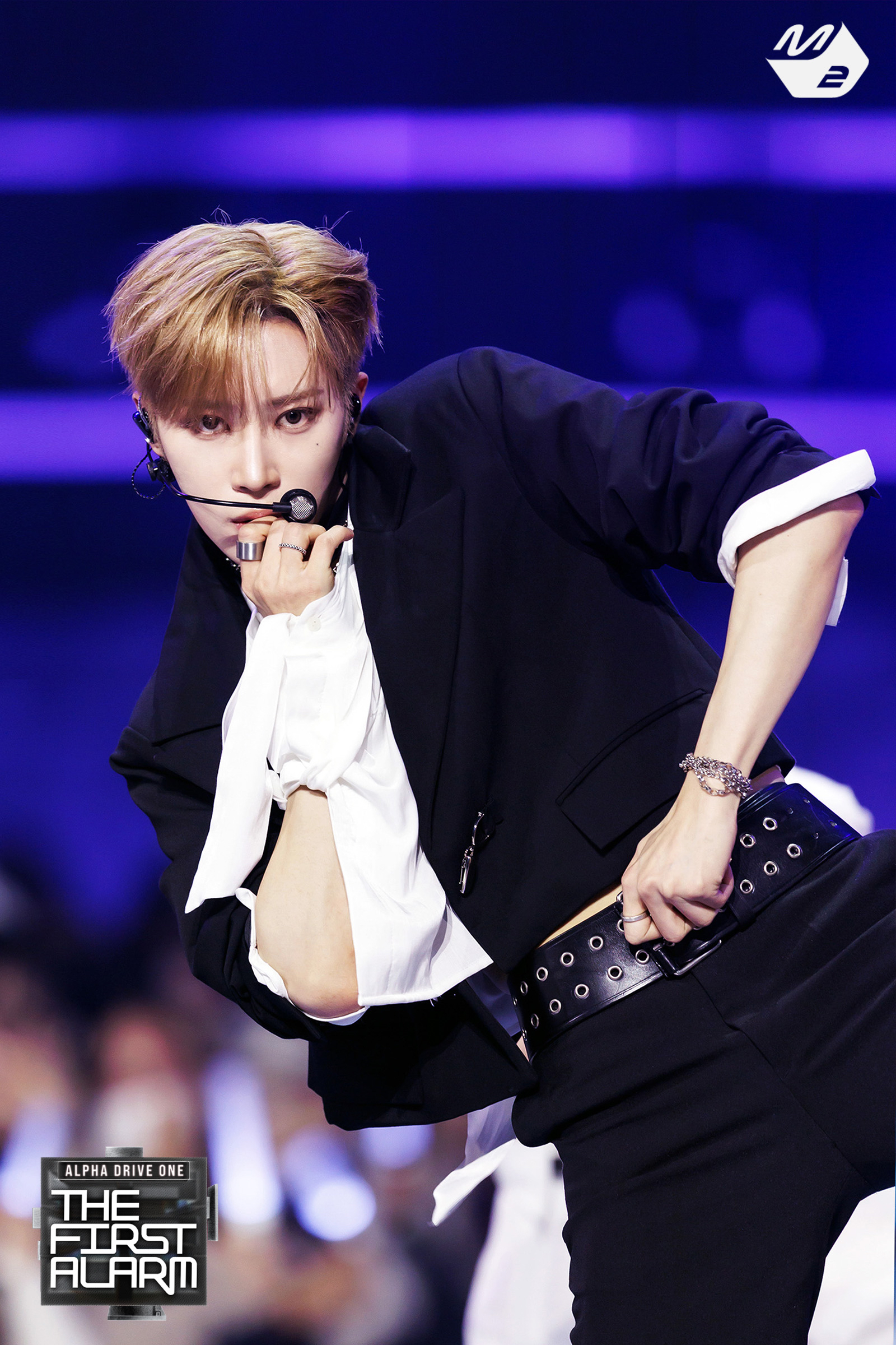 아르노 (알파드라이브원)의 비하인드 컷