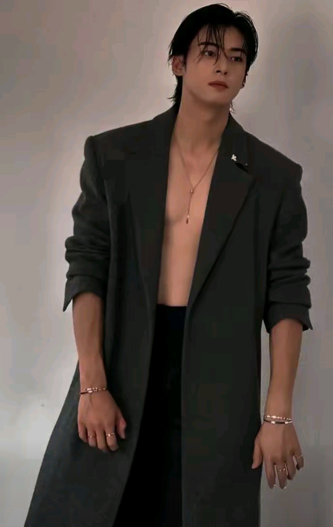 Recent activity shot of Eunwoo (ASTRO)