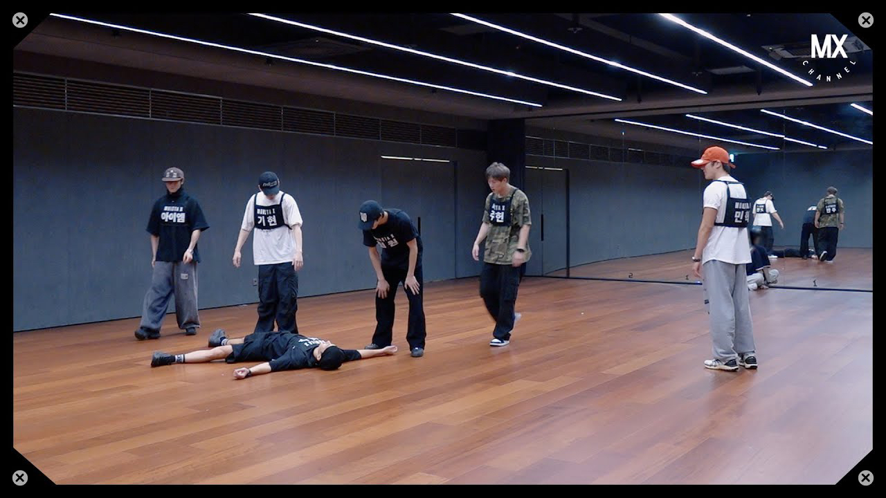 Today's hottest K-pop community feed