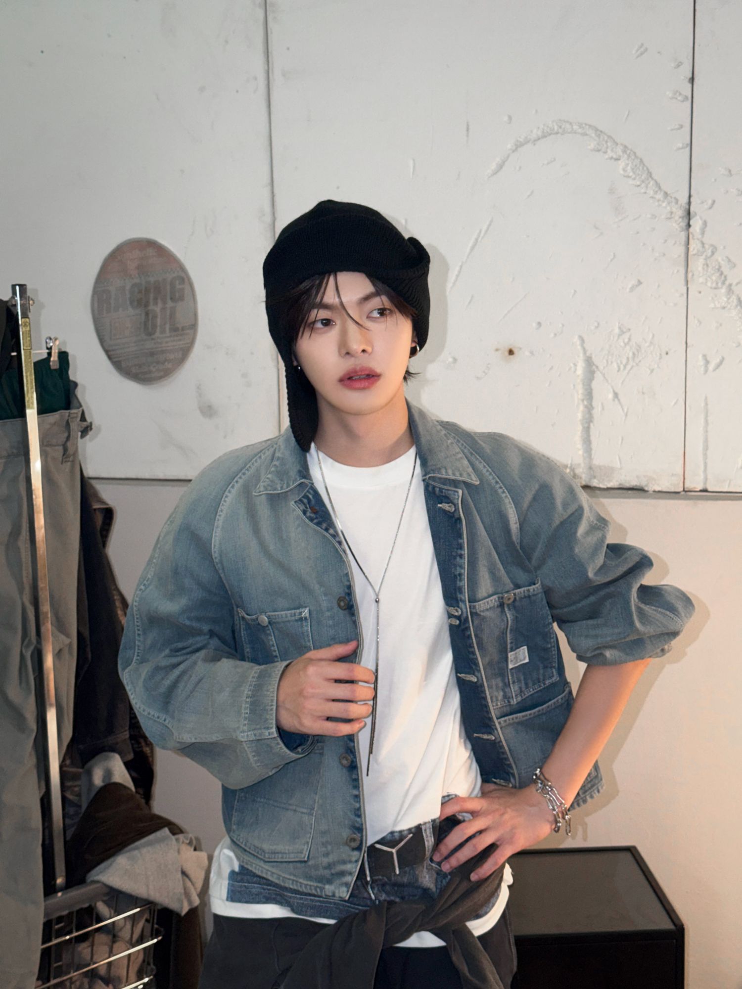 Behind-the-scenes cut of Lee Leo (ALPHA DRIVE ONE)