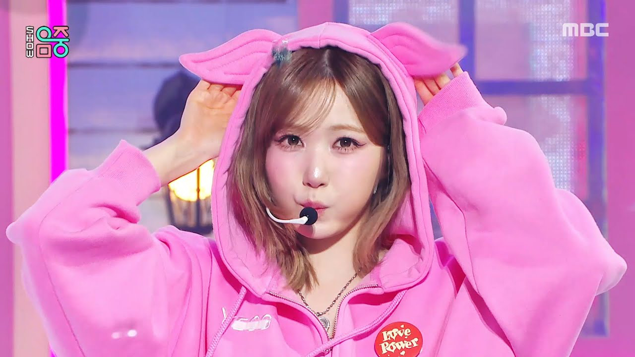 A moment captured by SAY MY NAME's fan