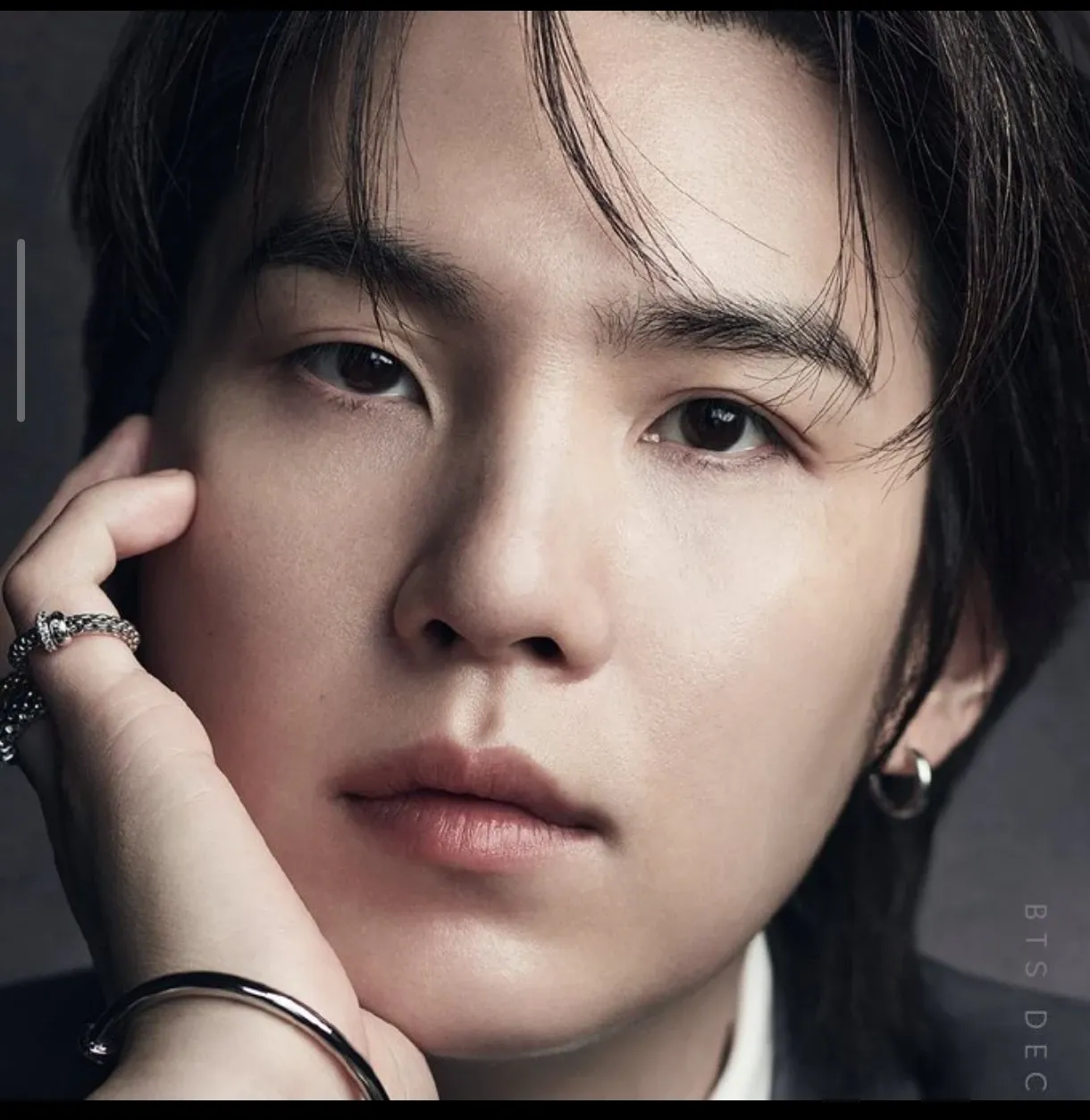 SUGA (防弹少年团)的幕后花絮