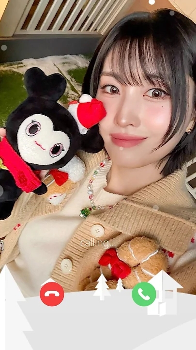 모모 (TWICE)의 최신 사진