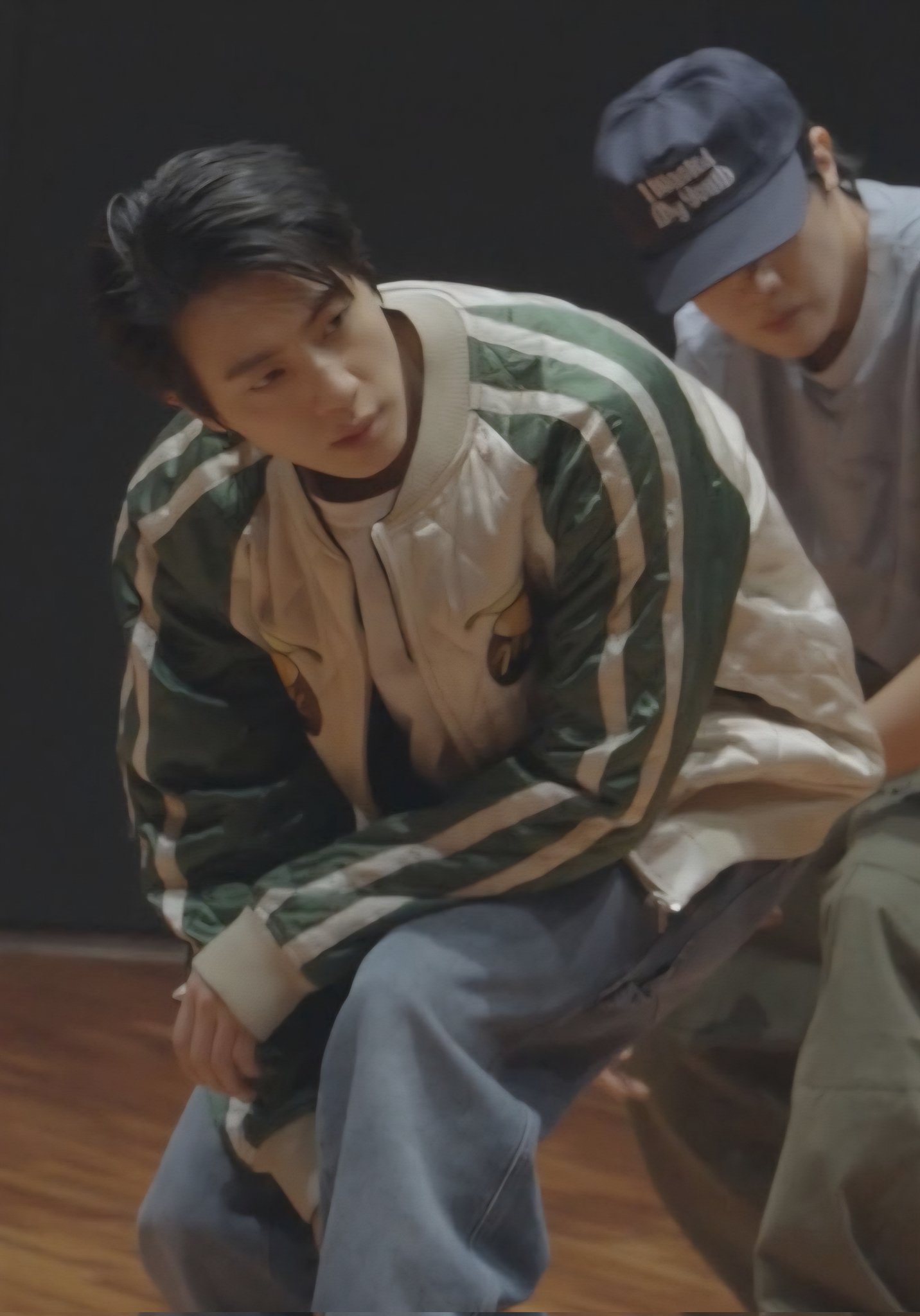 Foto aktivitas terbaru Jin (BTS)