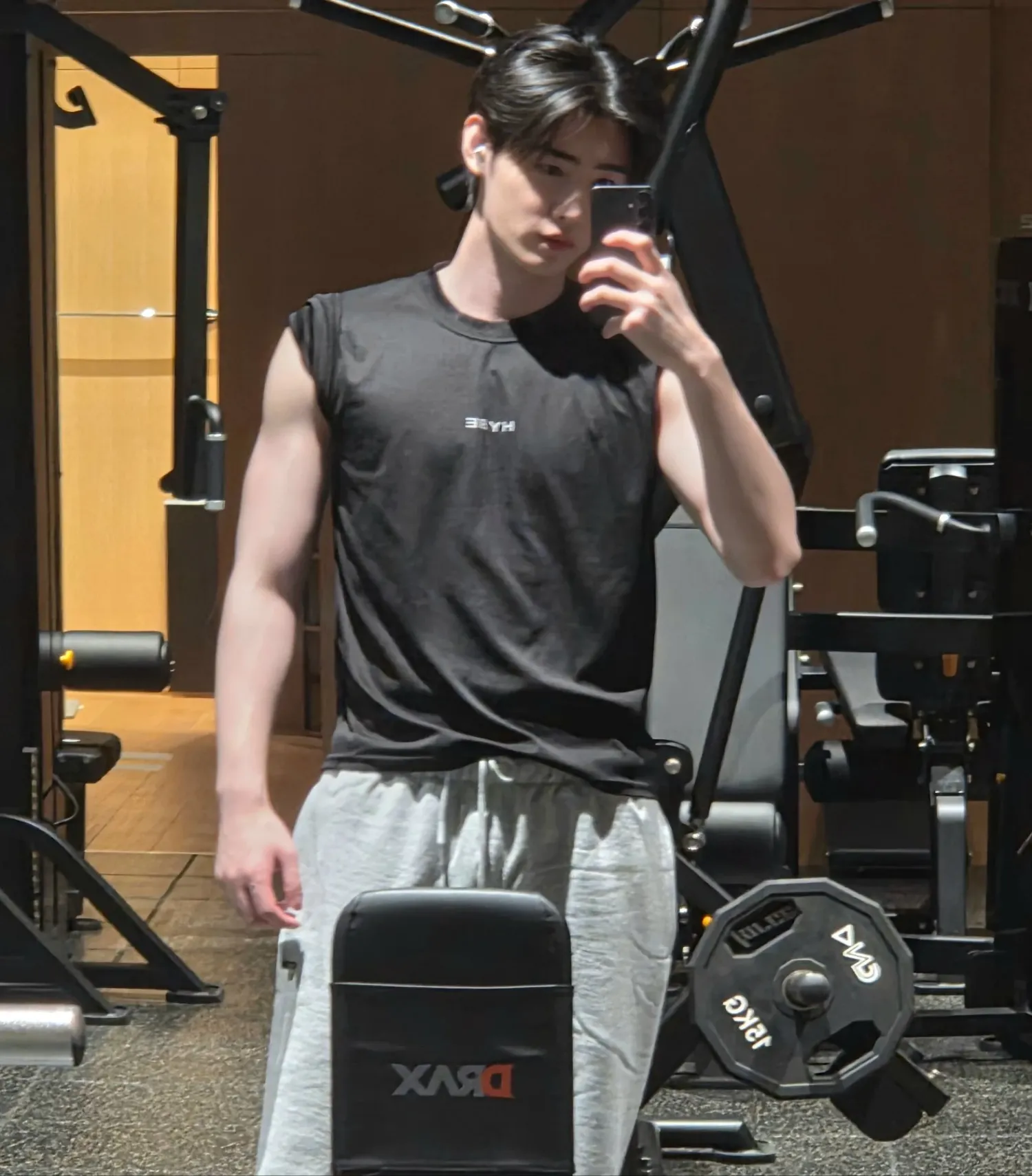 Behind-the-scenes cut of Sunghoon (ENHYPEN)