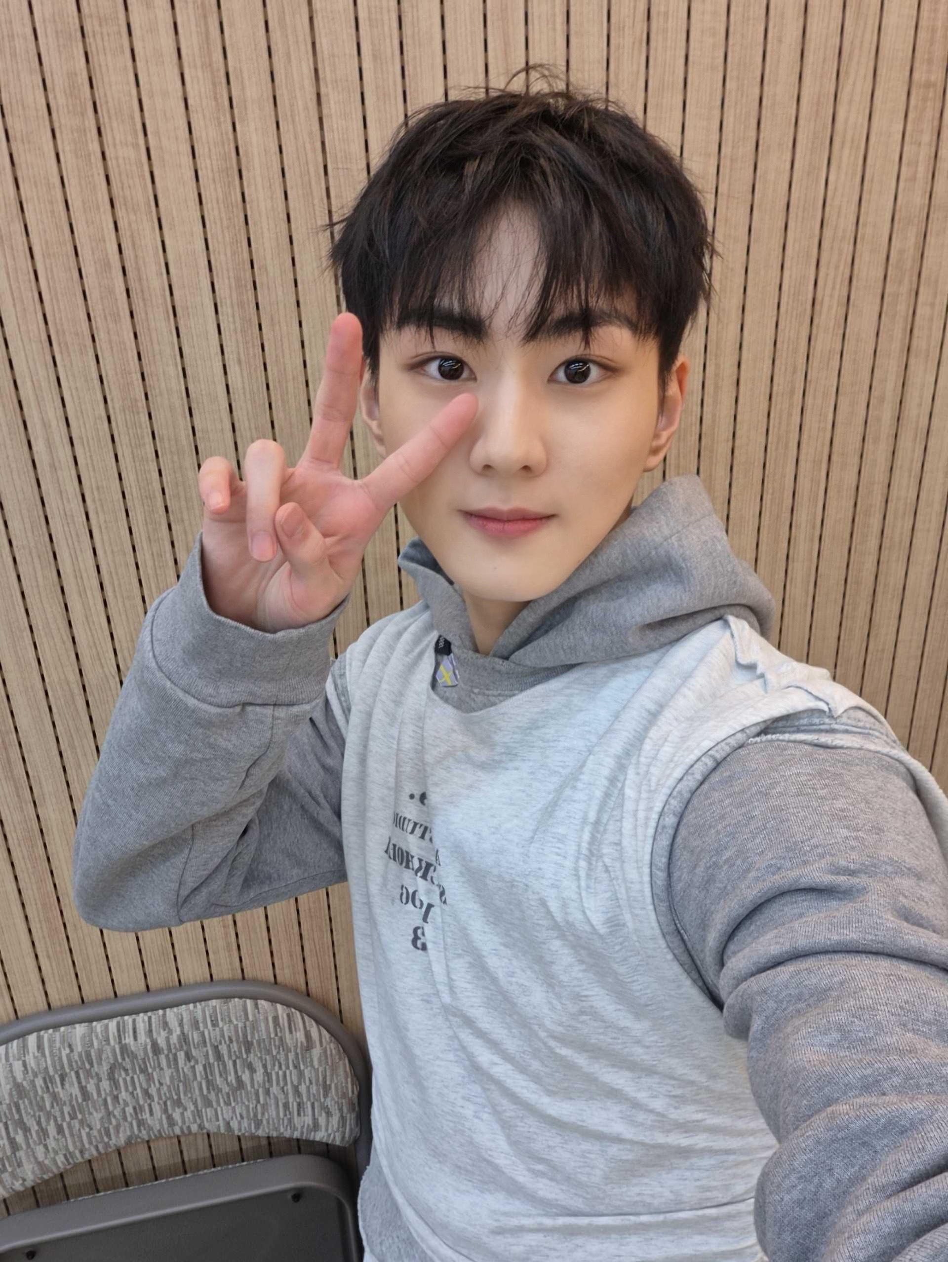 Recent activity shot of Jungwon (ENHYPEN)