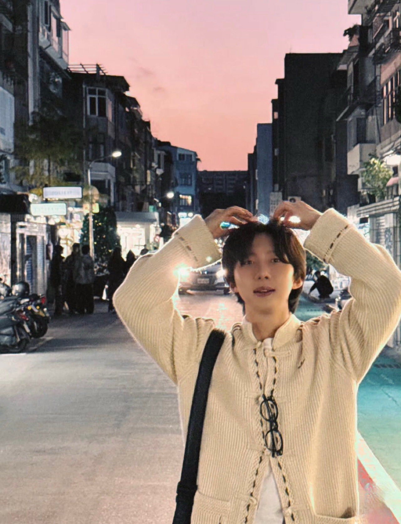 Latest photo of Hui (PENTAGON)