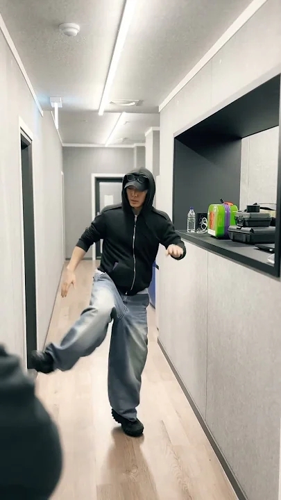 iKON의 비하인드 컷