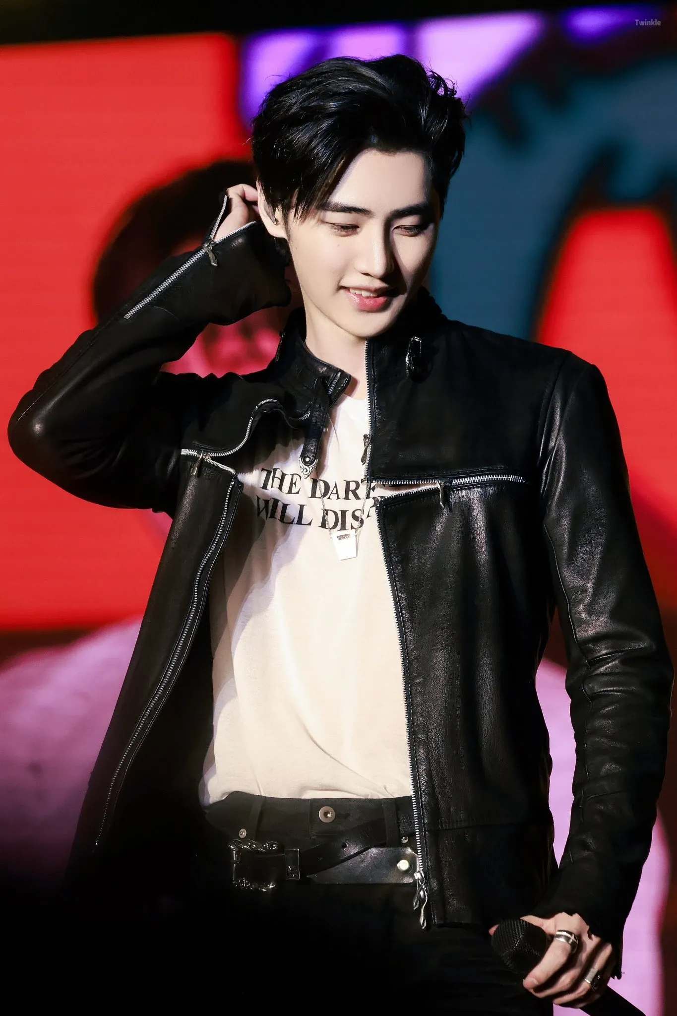 Latest photo of Sunghoon (ENHYPEN)