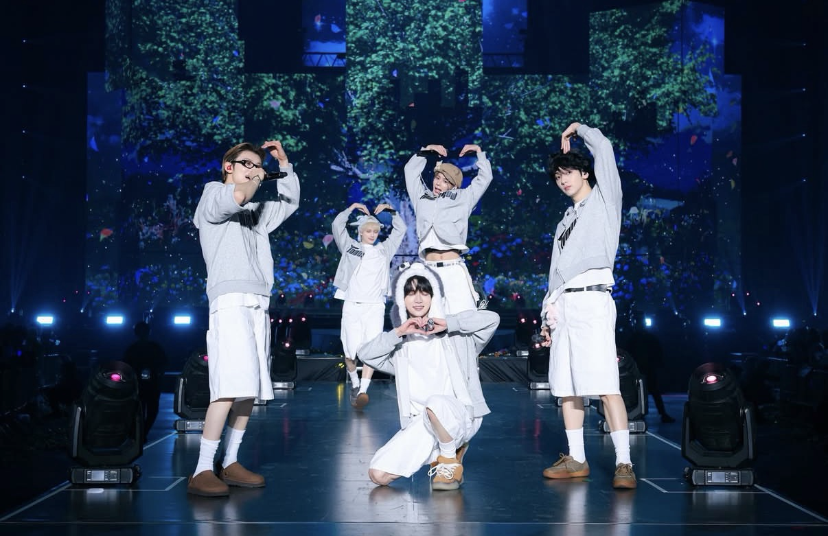 Behind-the-scenes cut of TOMORROW X TOGETHER