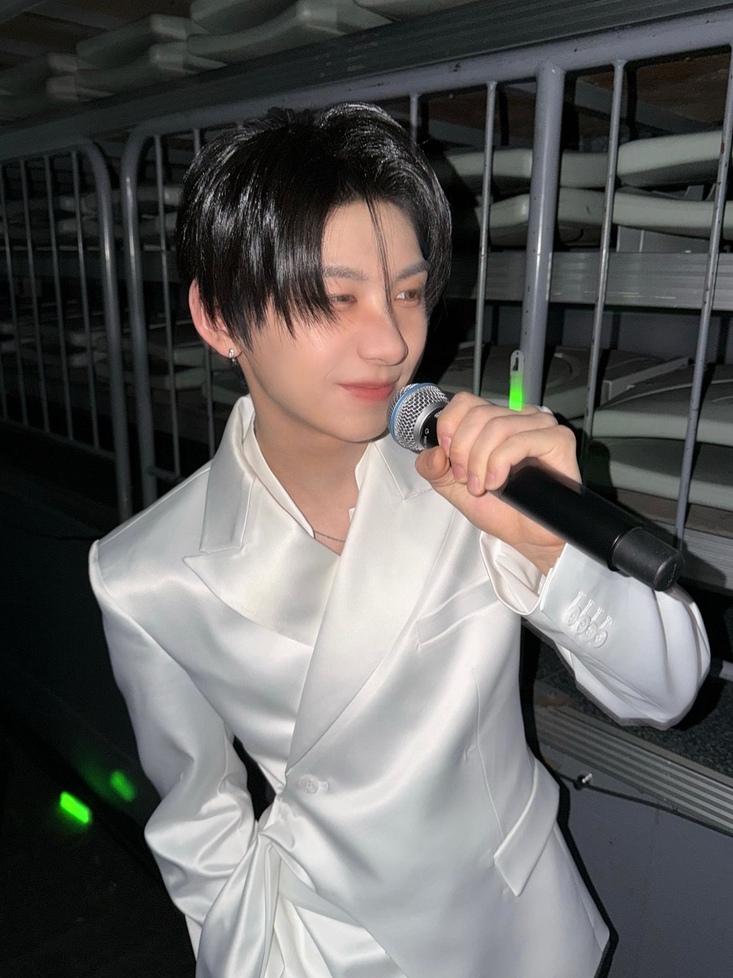 A moment captured by Park Han (AHOF)'s fan