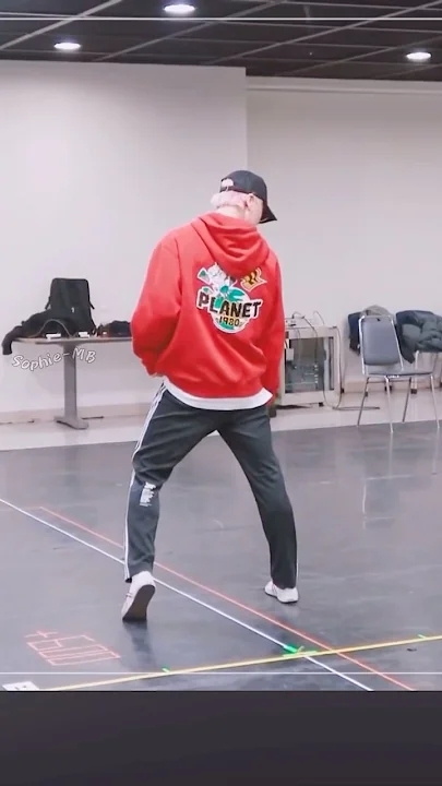 Latest photo of Moonbin (ASTRO)