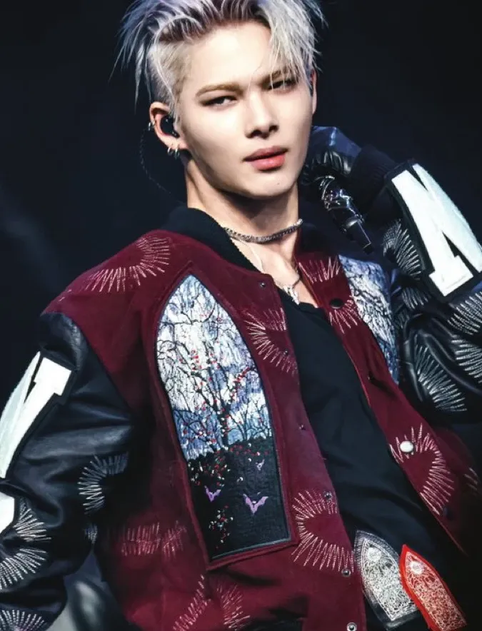 Foto terbaru NI-KI (ENHYPEN)