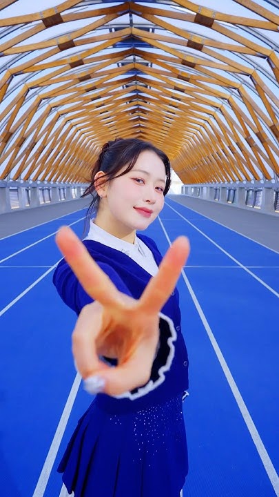 Recent activity shot of Kasahara Momona (ME:I)