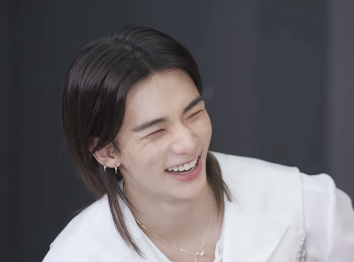 Recent activity shot of Hyunjin (Stray Kids)