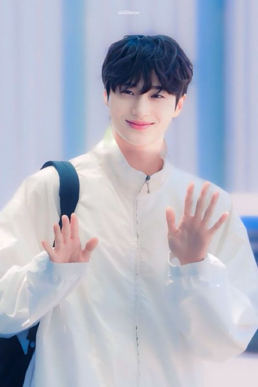 Foto aktivitas terbaru Soobin (TOMORROW X TOGETHER)