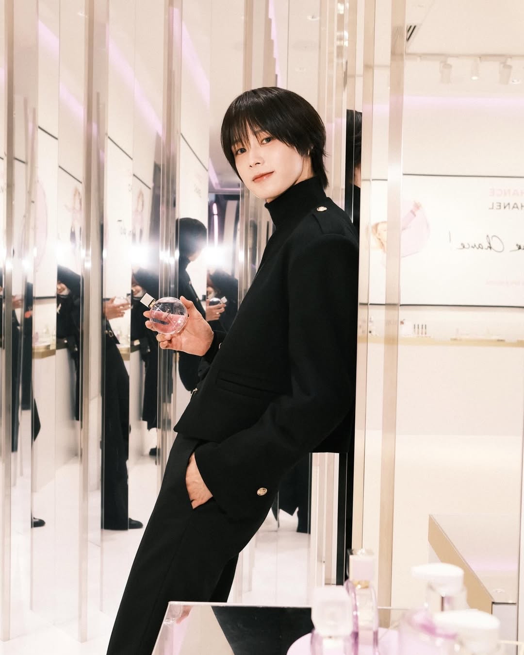 Behind-the-scenes cut of K (&TEAM)