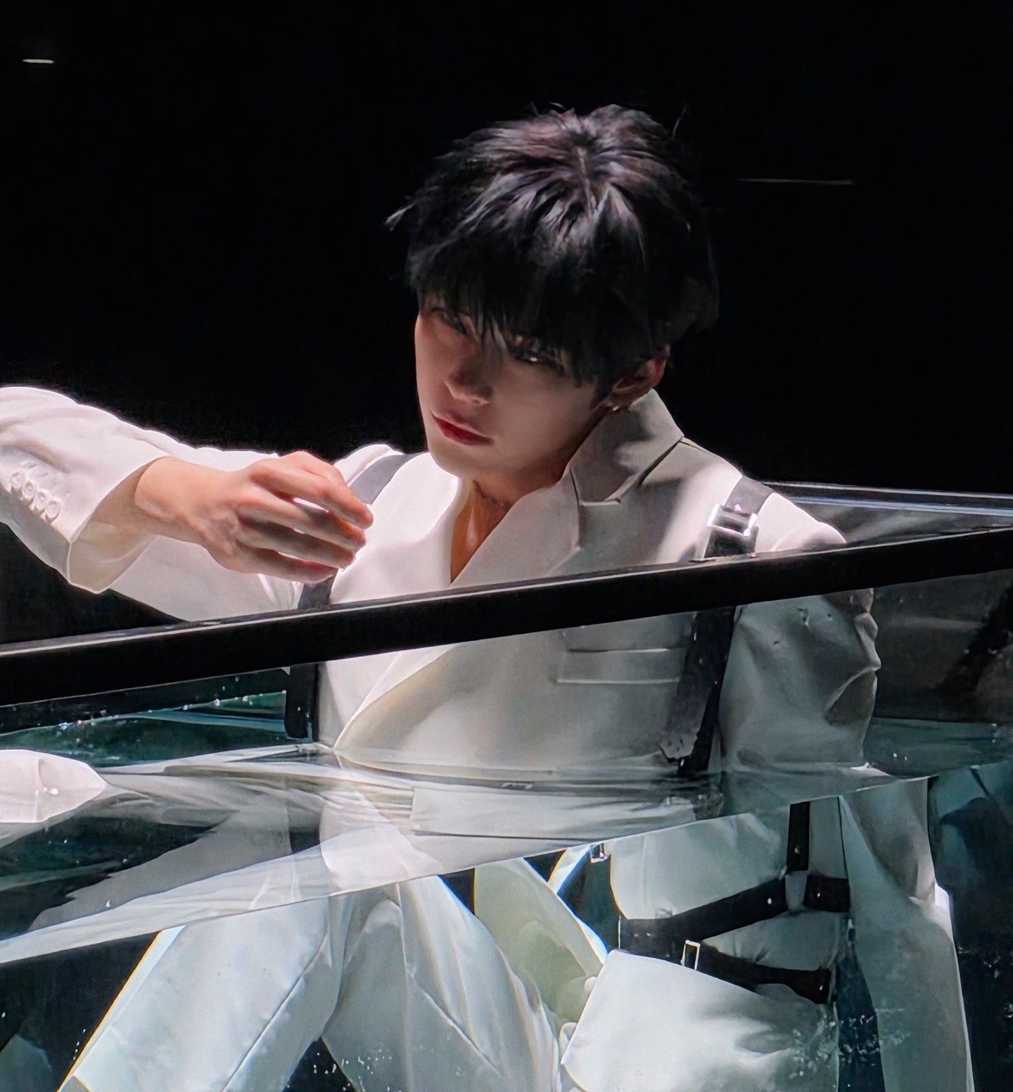 A moment captured by Sung Hanbin (ZEROBASEONE)'s fan