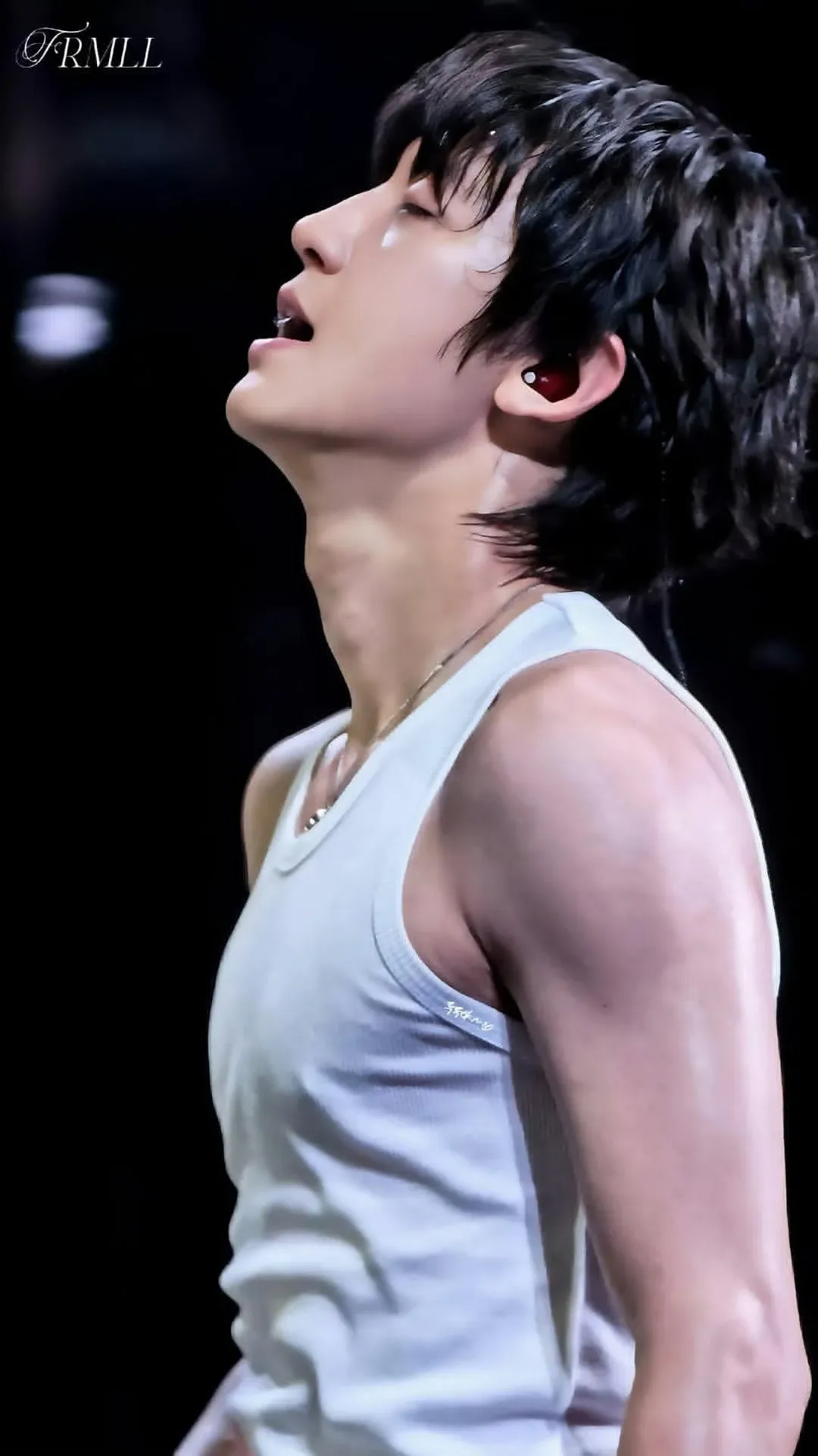 Today's most popular wallpaper in the EXO community