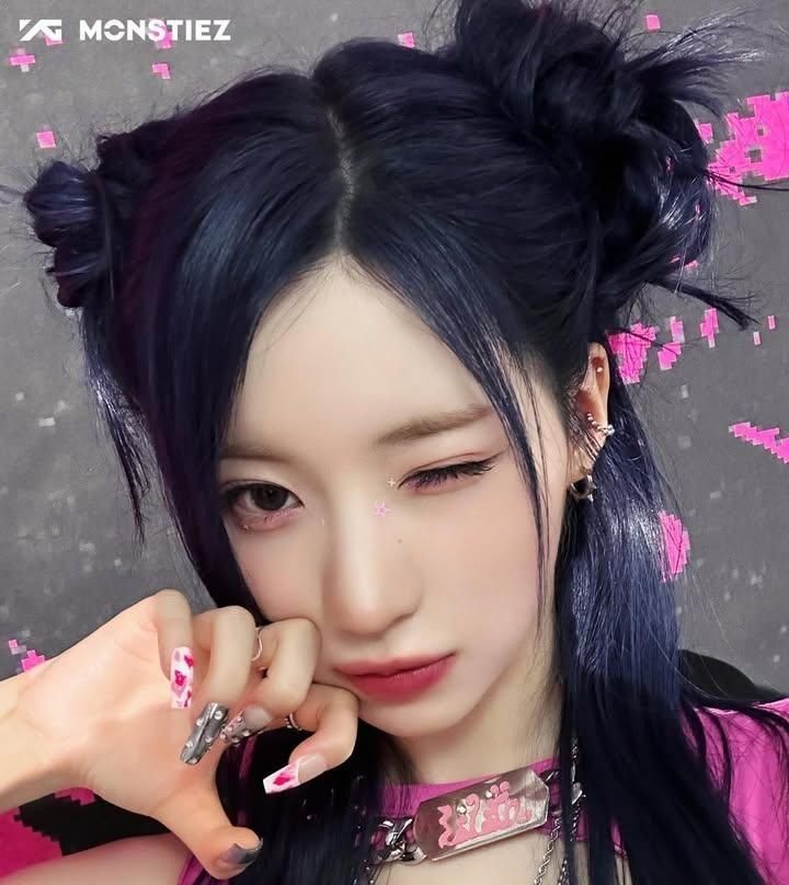 Behind-the-scenes cut of Asa (BABYMONSTER)