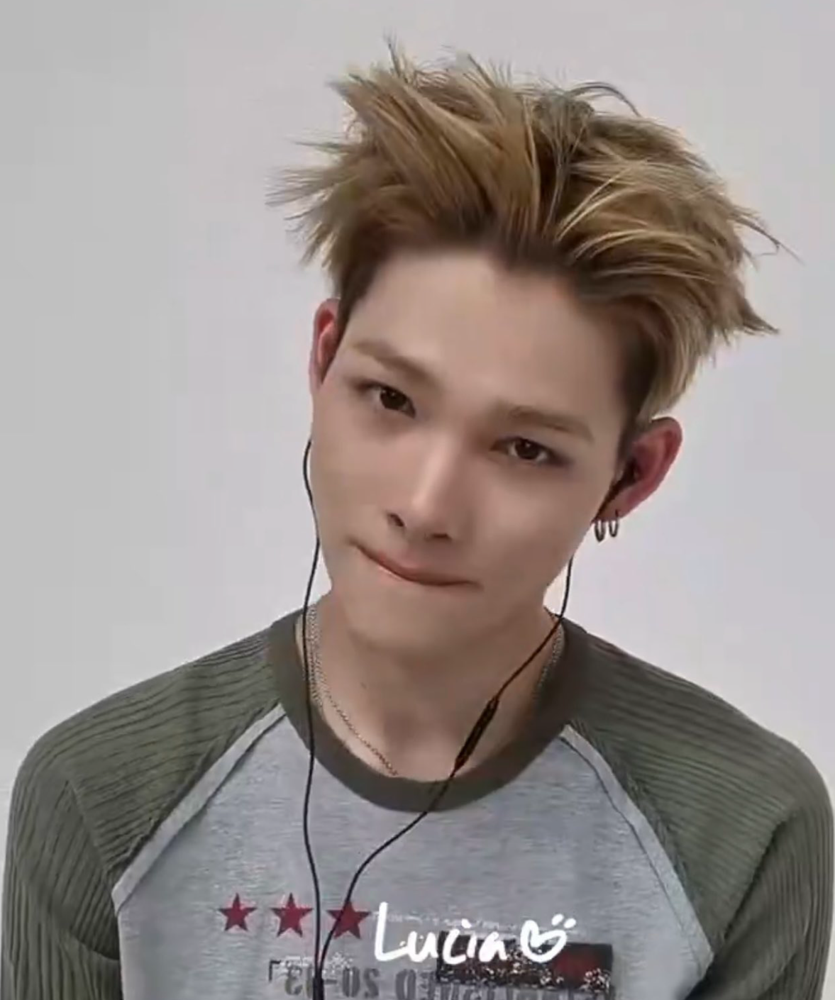 NI-KI (ENHYPEN)的最新照片