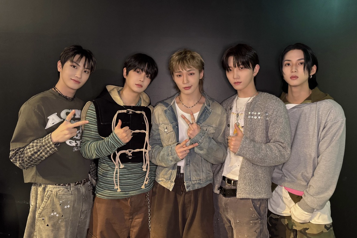 TNX의 비하인드 컷