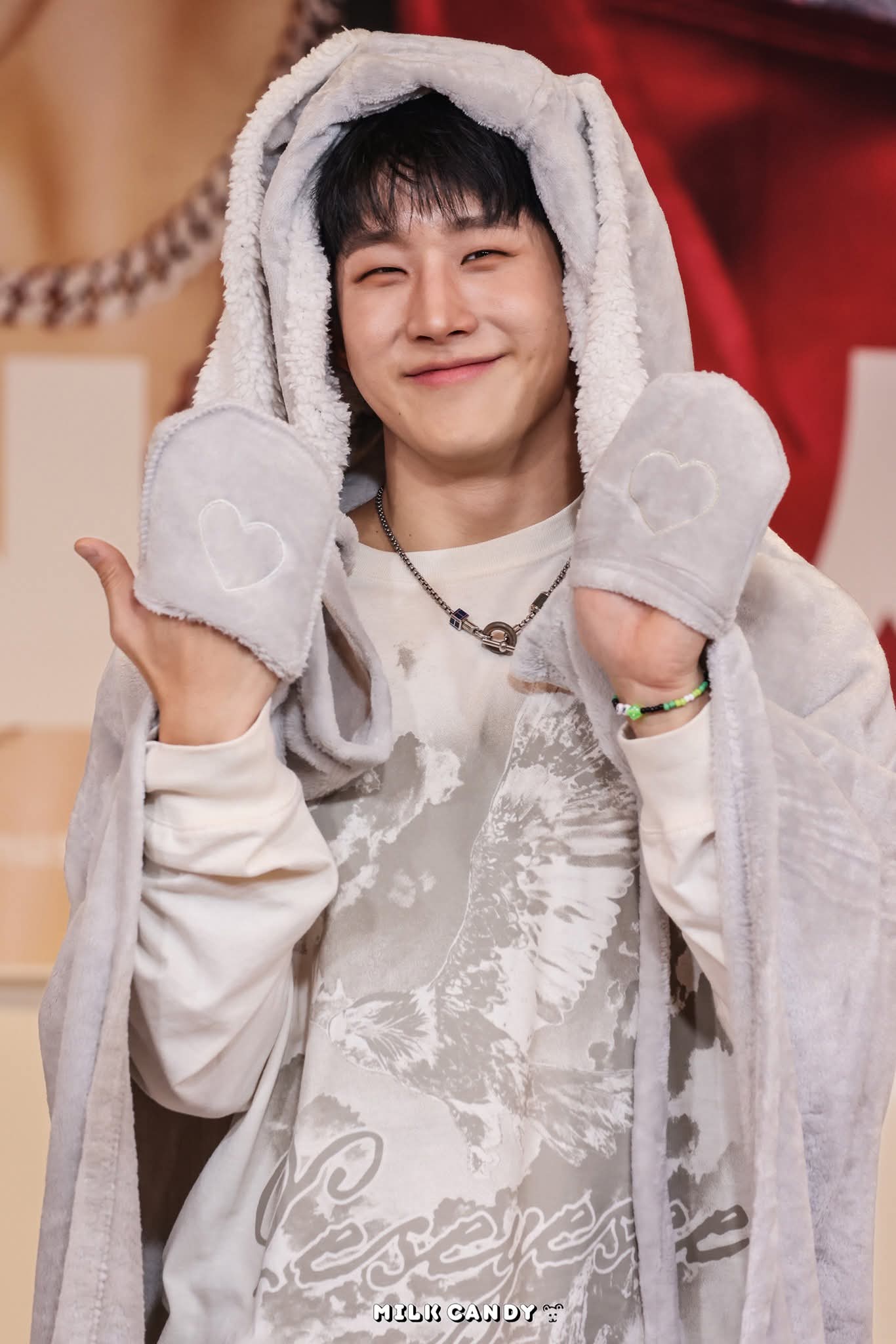 Behind-the-scenes cut of Jinjin (ASTRO)