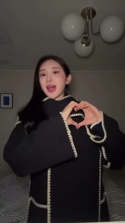 최애 팬덤이 추천하는 이채연 배경 이미지