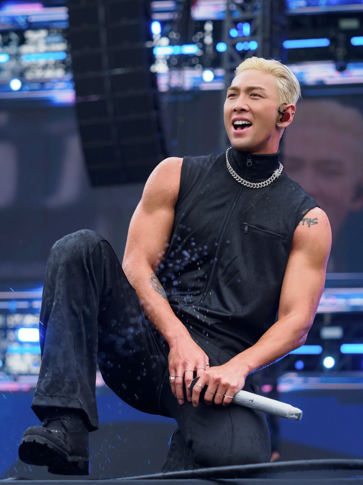 백호의 비하인드 컷