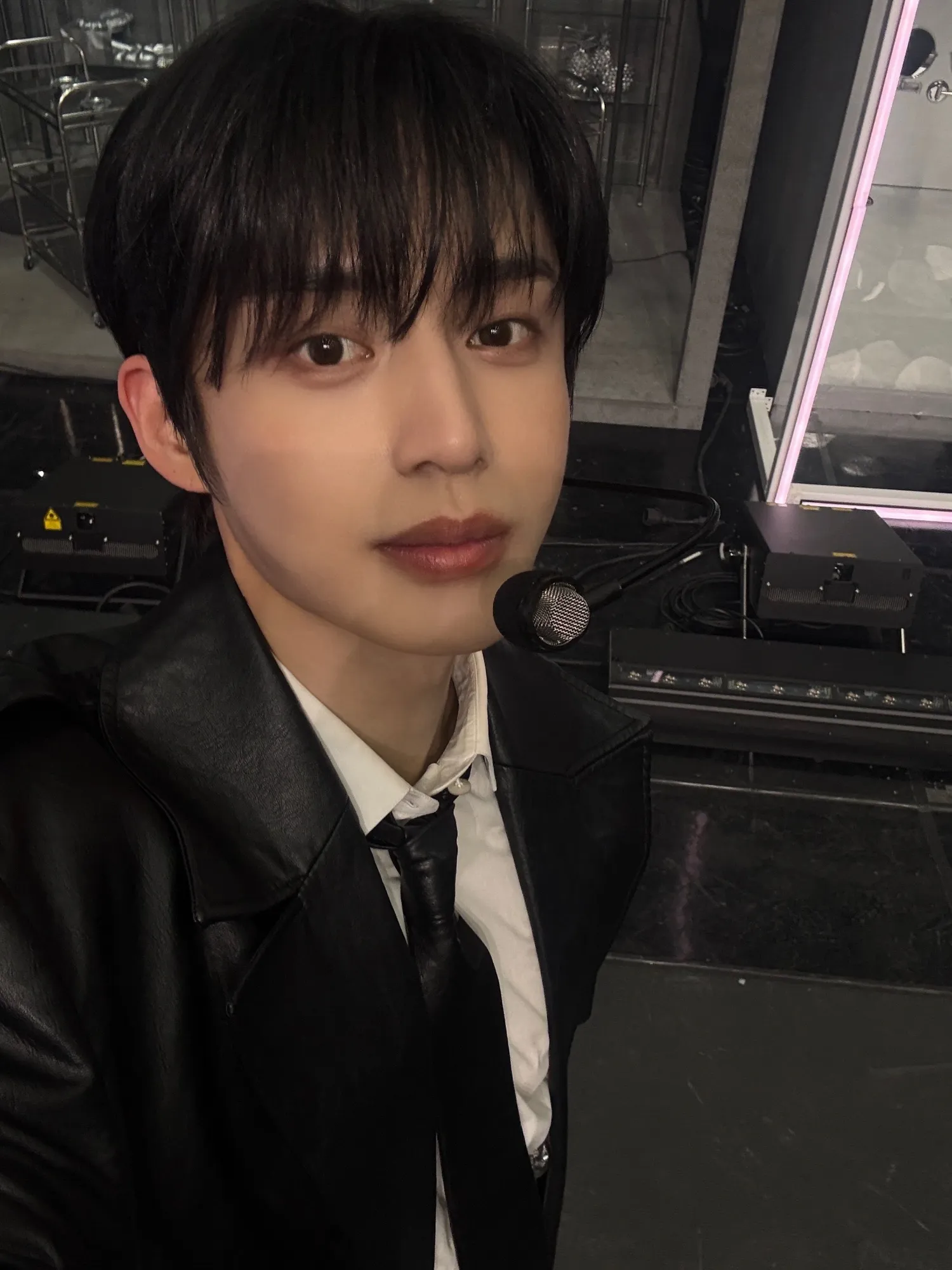 Recent activity shot of Kim Jiwoong (ZEROBASEONE)