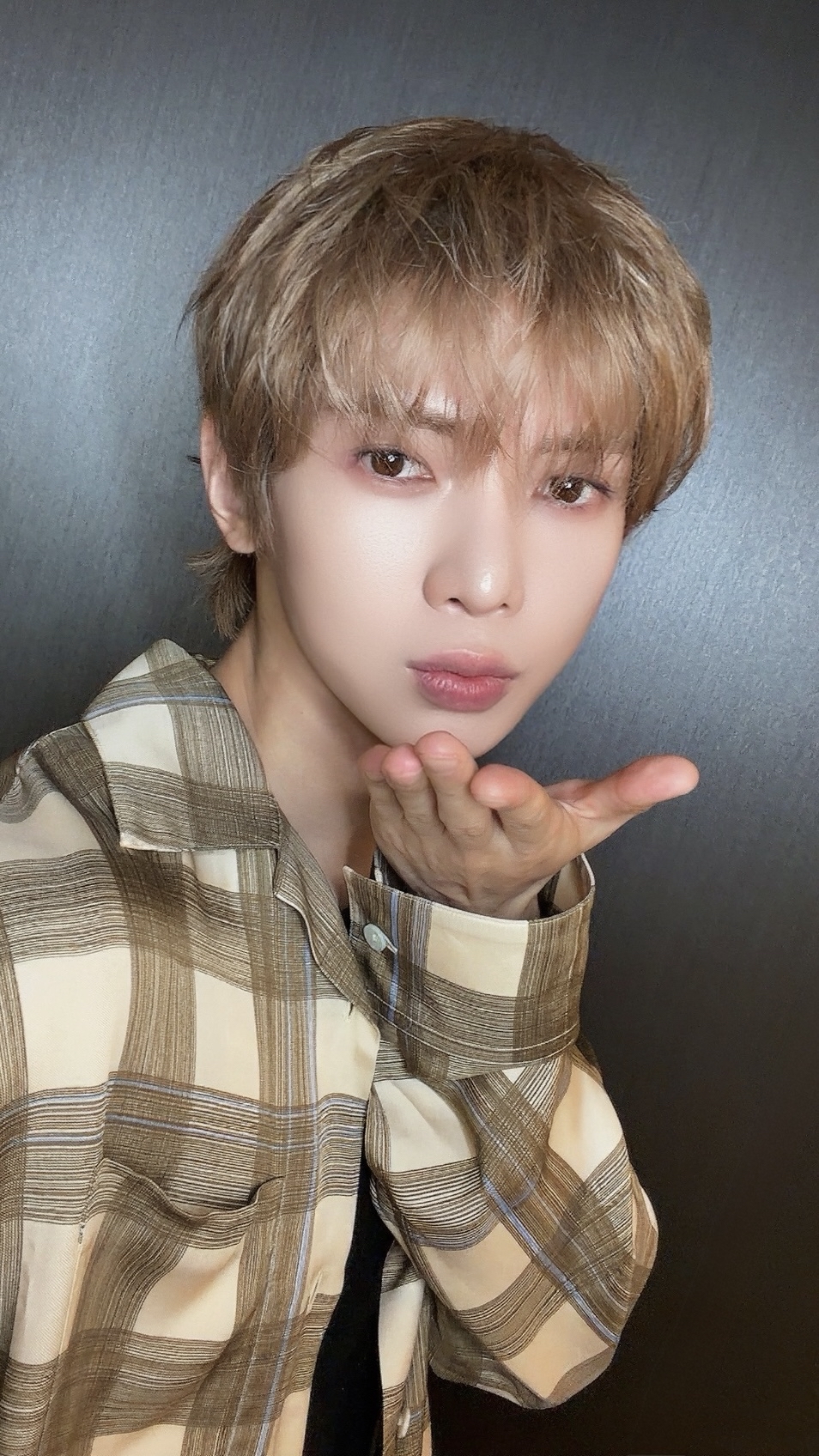 Behind-the-scenes cut of Yeosang (ATEEZ)