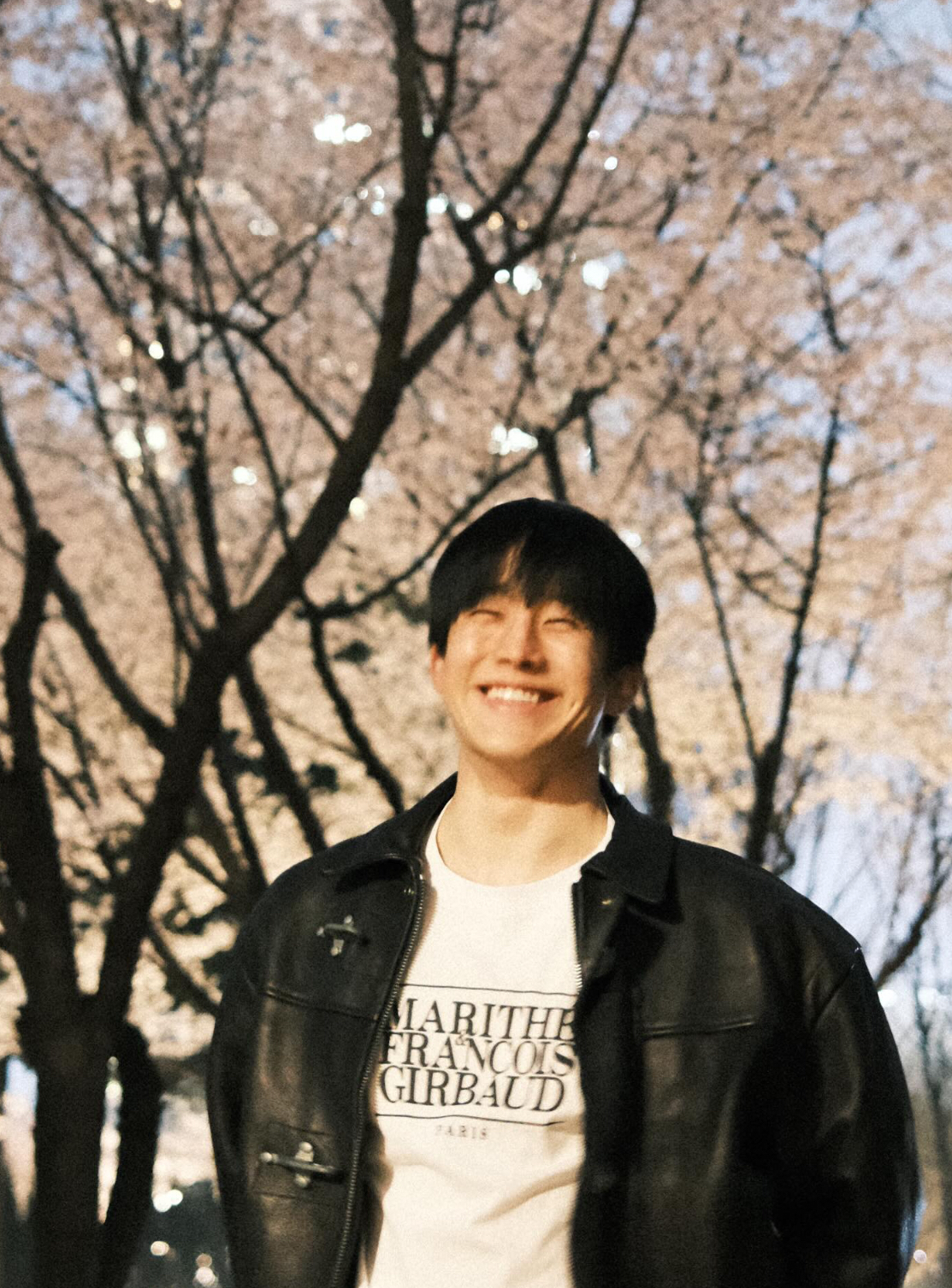 A moment captured by Jinjin (ASTRO)'s fan