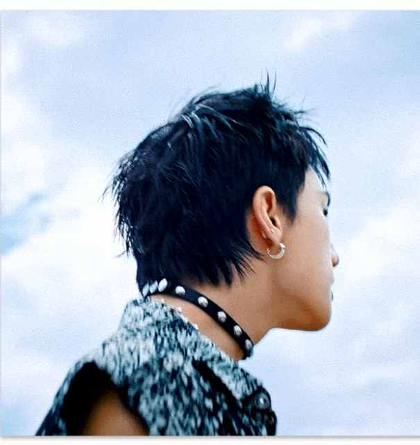 Latest photo of Hyunjin (Stray Kids)