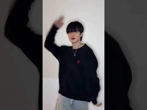 Behind-the-scenes cut of Lim Youngmin