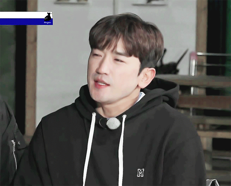 Behind-the-scenes cut of SHINHWA
