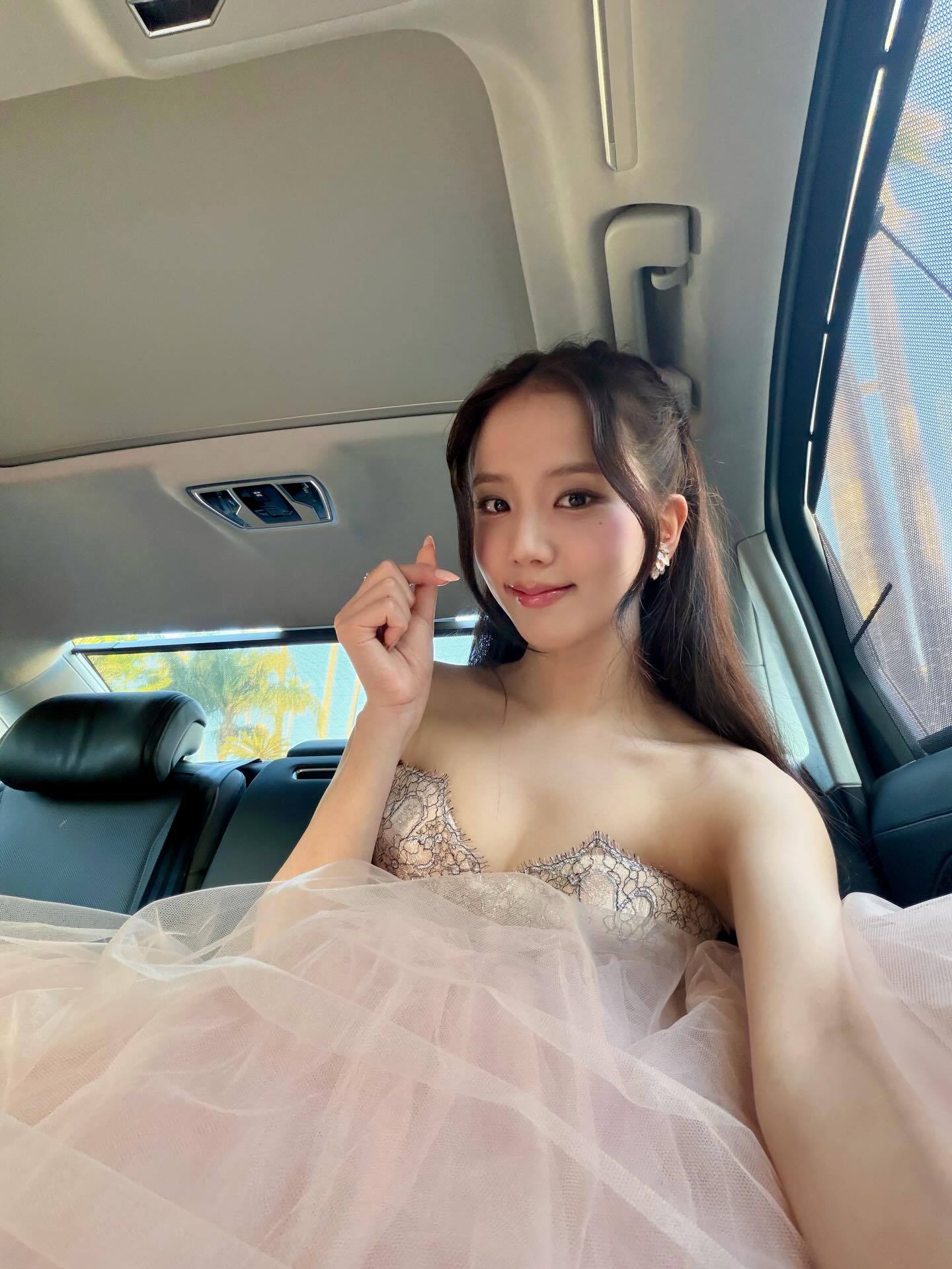 BLACKPINK의 비하인드 컷