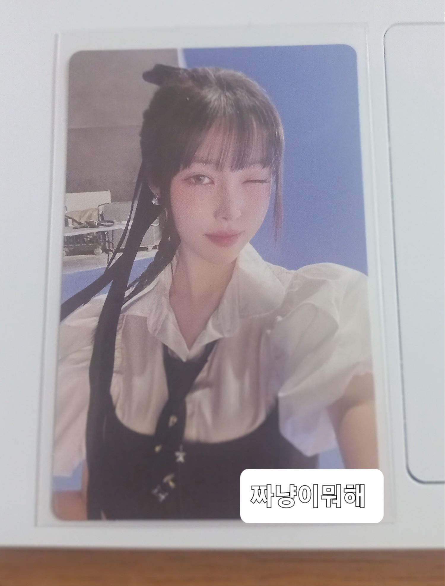 银河 (GFRIEND, VIVIZ)的最新照片