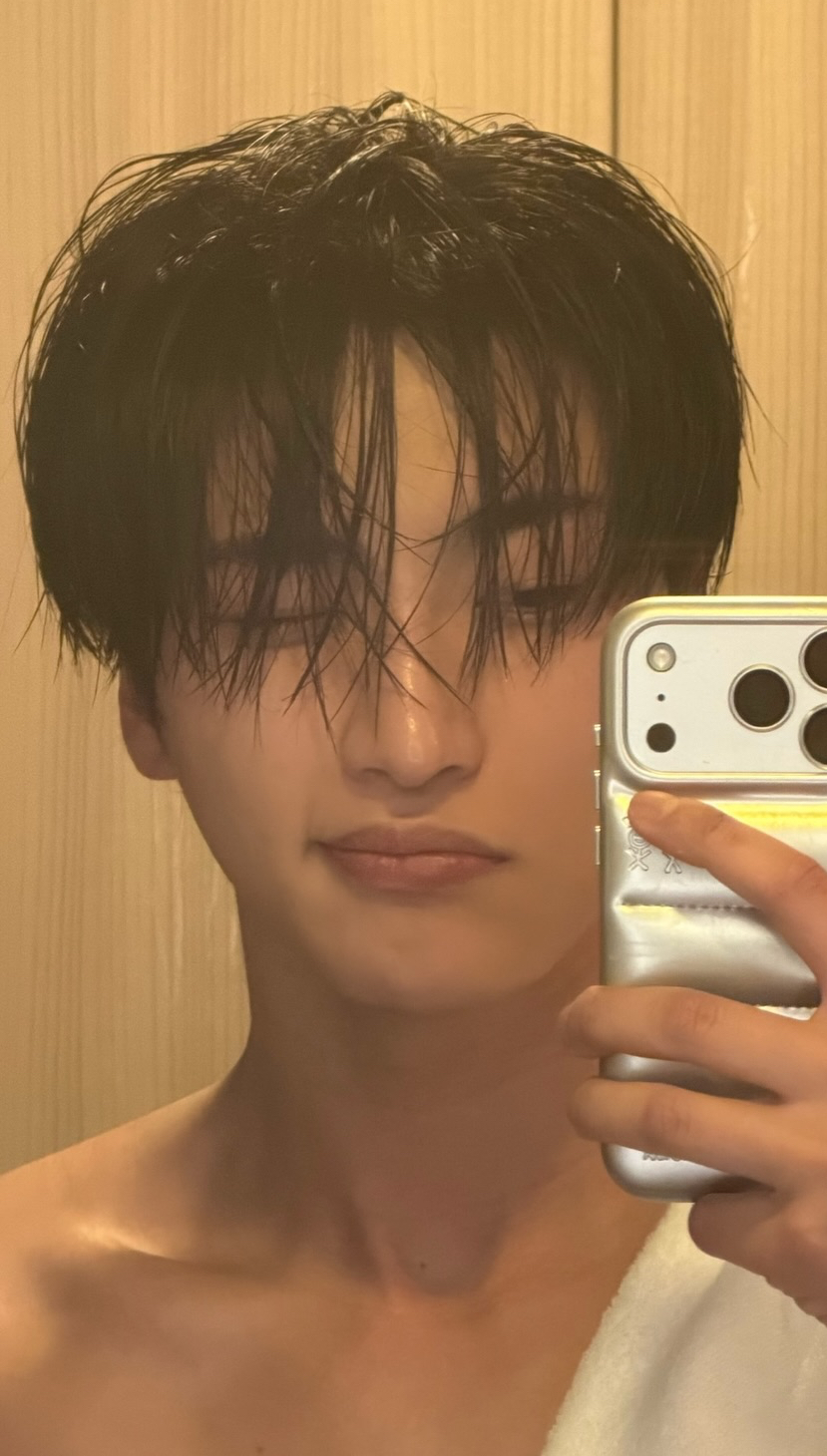 Behind-the-scenes cut of Seonghwa (ATEEZ)