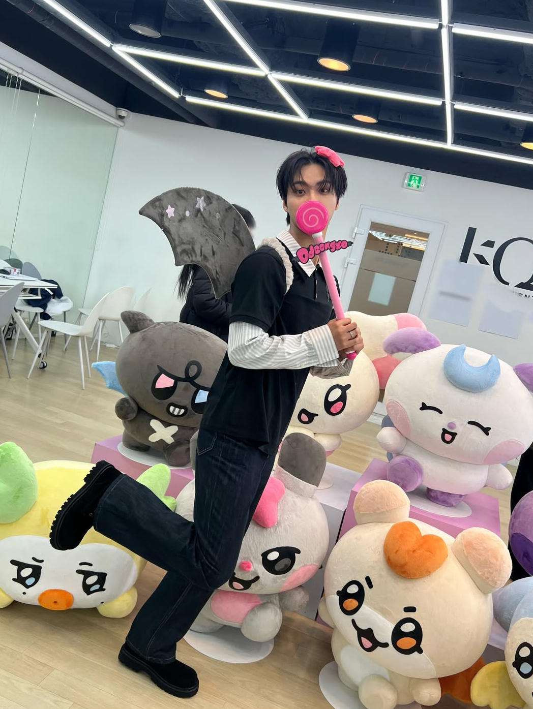 Behind-the-scenes cut of Seonghwa (ATEEZ)
