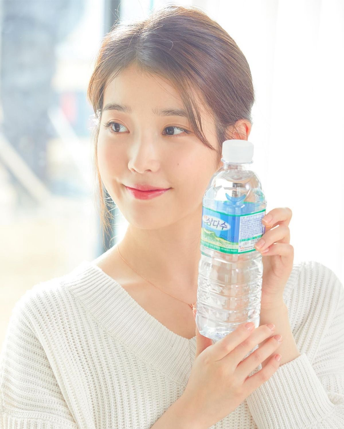 아이유 최근 활동샷