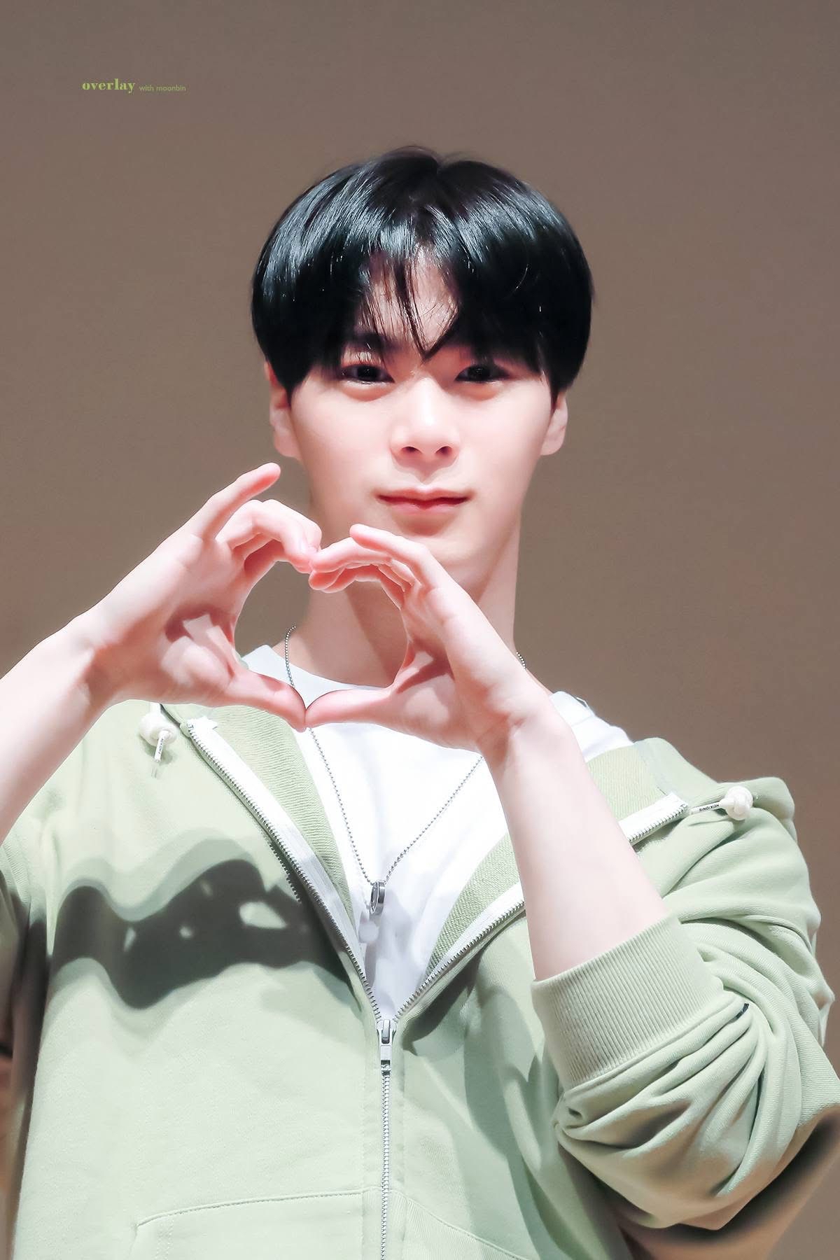 Behind-the-scenes cut of Moonbin (ASTRO)