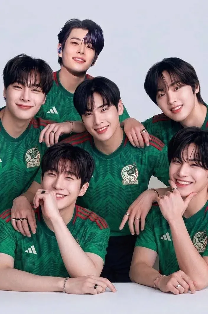 A moment captured by ASTRO's fan