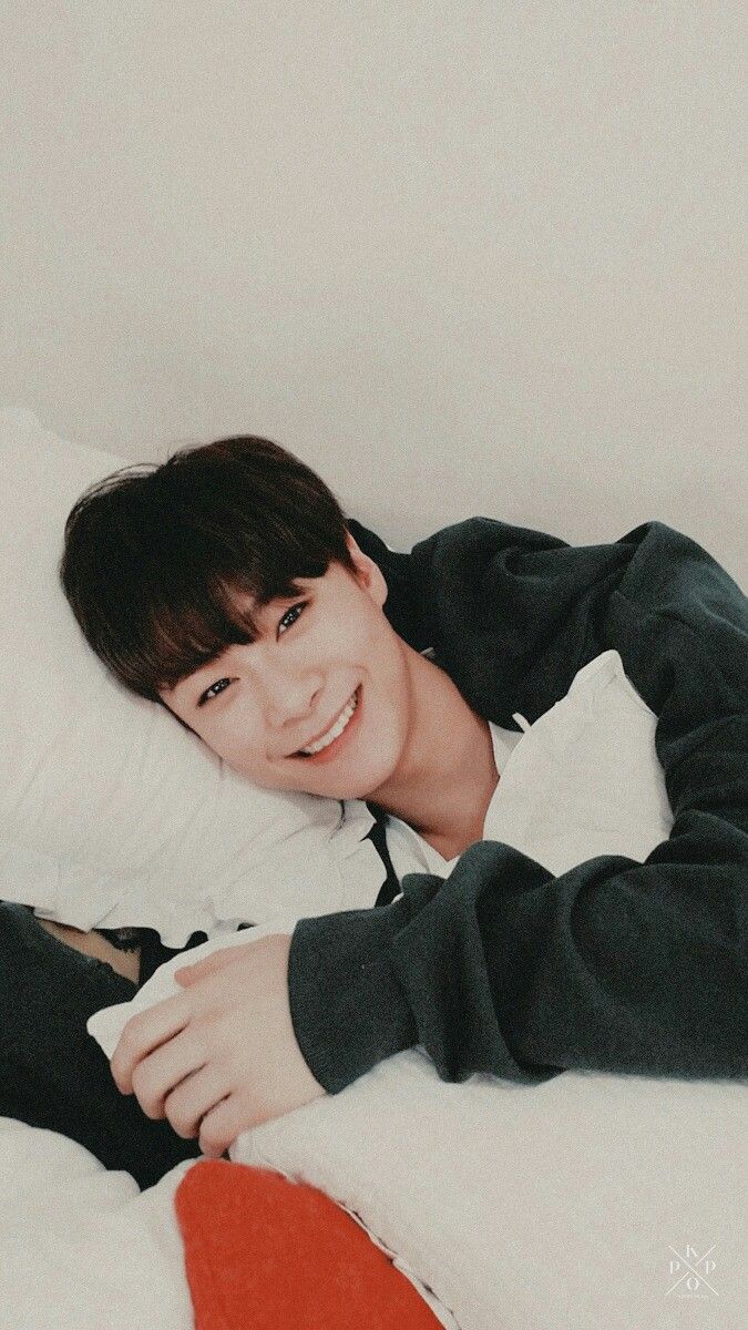 Behind-the-scenes cut of Moonbin (ASTRO)